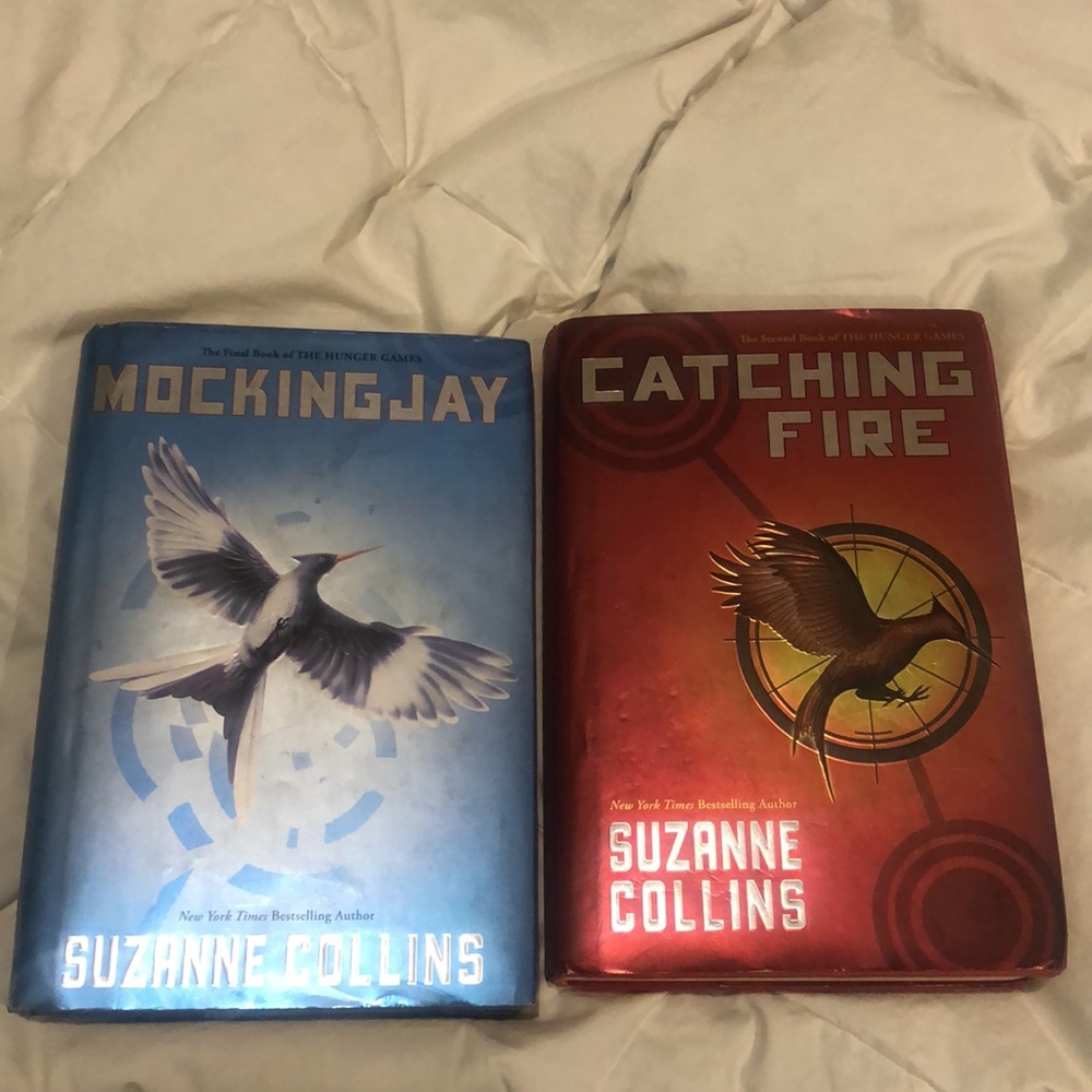 Catching Fire & Mockingjay books